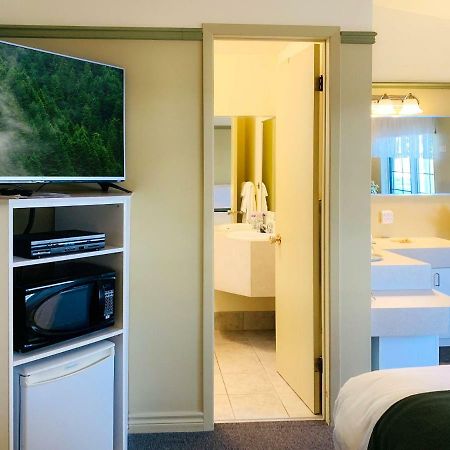 Motel La Cheminee 생제롬 외부 사진