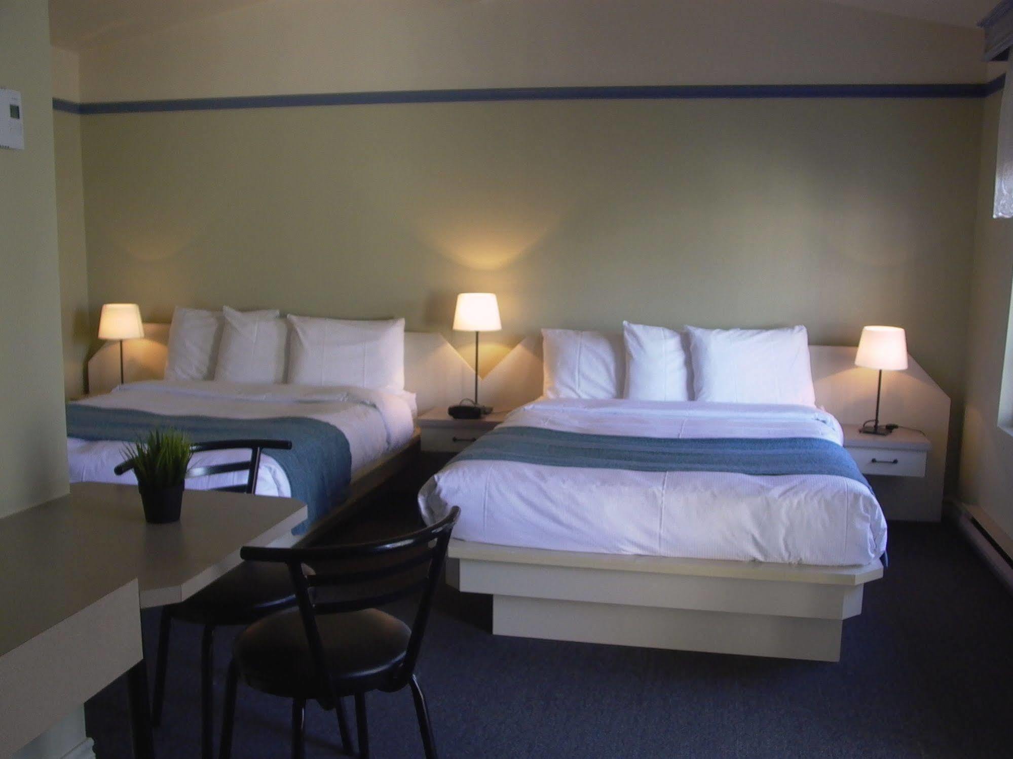 Motel La Cheminee 생제롬 외부 사진