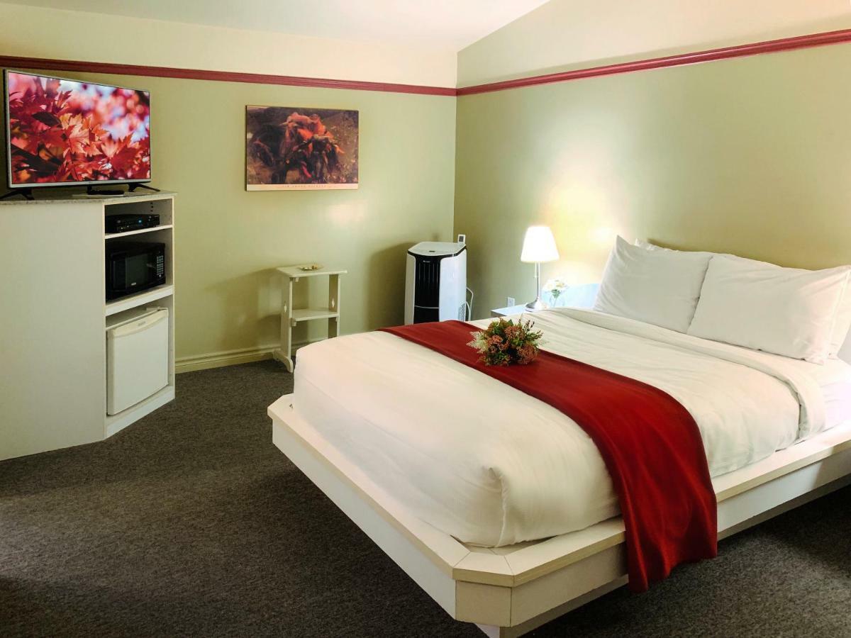 Motel La Cheminee 생제롬 외부 사진